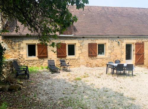 Maison chaleureuse à la campagne