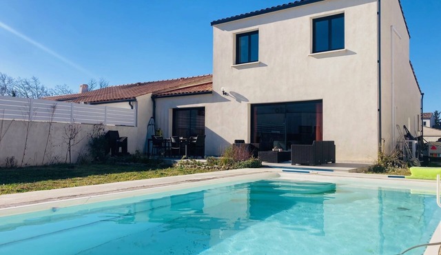 Maison Chaleureuse Avec Piscine