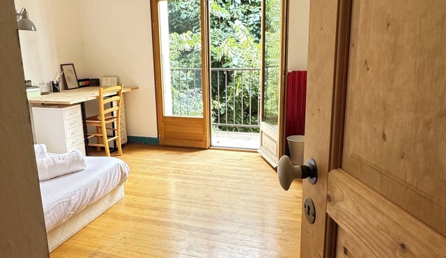 Maison : Chambres Avec Balcon Donnant sur Jardin