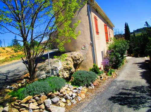 Maison champêtre à Tournissan avec grand jardin