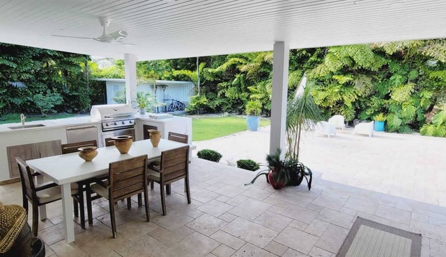 Maison champagne miami