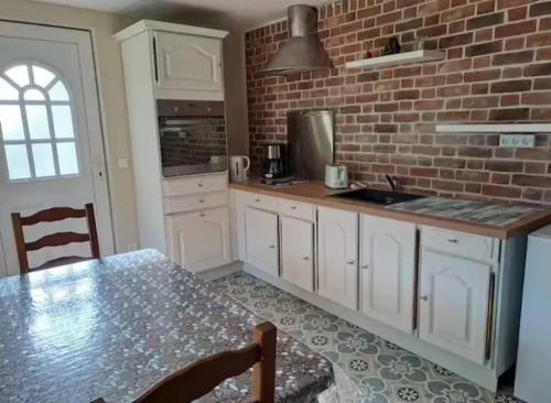 Maison charmante à Audignies, 50 m² avec jardin clôturé.