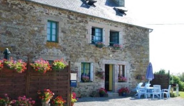 Maison charmante à Jugon-les-Lacs avec jardin