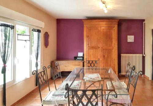 Maison charmante à La Flèche avec jardin et parking privé