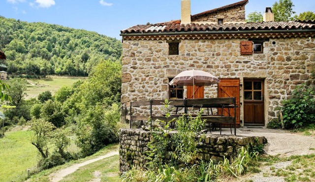 Maison charmante à Saint-Basile avec jardin et cheminée
