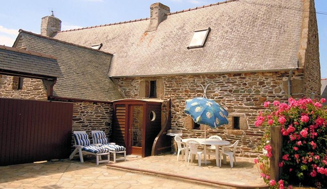 Maison charmante à Trédrez-Locquémeau avec jardin et terrasse