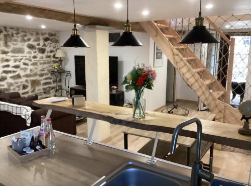 Maison charmante à Saint-Romain, animaux acceptés.