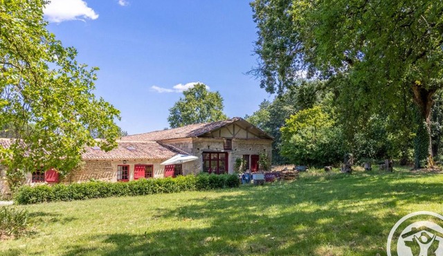 Maison charmante près de Montreuil Bellay avec Wifi et Animaux admis - FR-1-622-53