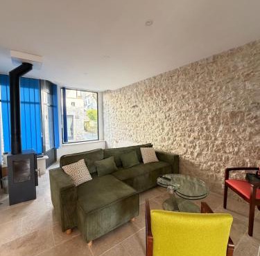 Maison climatisée avec terrasse et ascenseur
