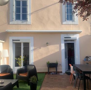 Maison complete proche circuit centre ville 8 a 10 personnes 4 chambres 2 salle de bain