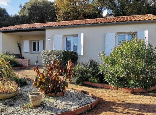 Maison confortable 6 pers. à 200m de la plage, animaux admis, parking - FR-1-194-449