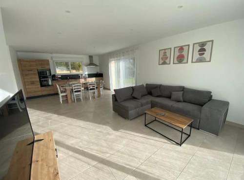 Maison confortable avec jardin a Plehedel 90 m²