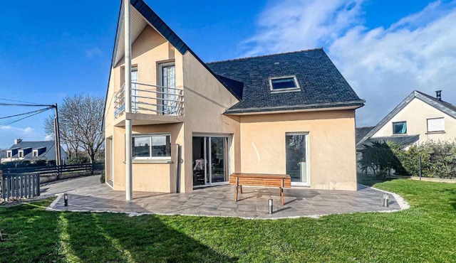 Maison contemporaine à Erdeven - 5 chambres, animaux acceptés - FR-1-479-223