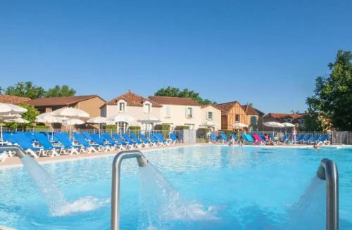 Maison conviviale à Monflanquin, jardin, proche lac