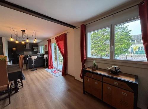 Maison cosy à Meaulne-Vitray avec jardin