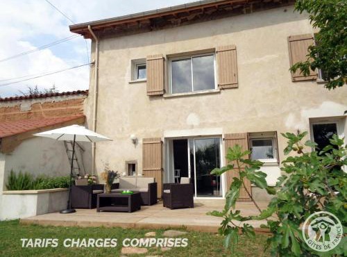 Maison cosy avec jardin dans les Monts du Lyonnais - FR-1-496-174
