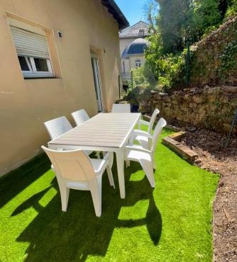 Maison cosy avec jardin, wifi et parking gratuit