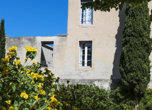 Maison Cote Square- Maison- Appartements- Suites