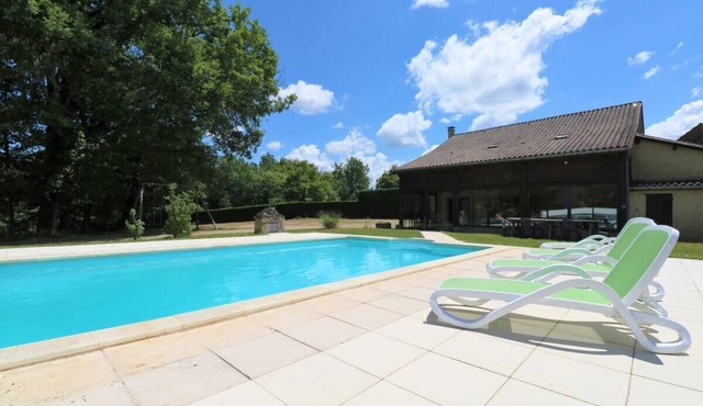 Maison & Cottage Avec Piscine Privée sis en Belle Campagne au Coeur du Périgord