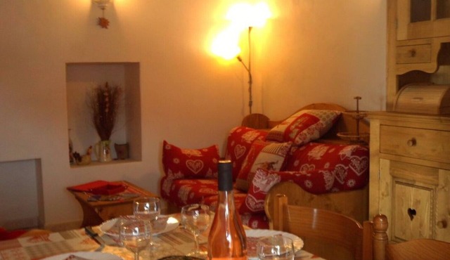 Maison d'Augustin, gentian chalet, 4/5 pers, 2 bedrooms, 3*, terrace, Savoie,