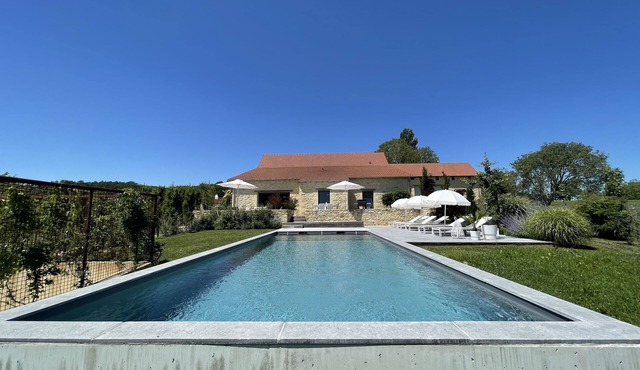 Maison D'exception Climatisée en Périgord Noir-piscine Privée