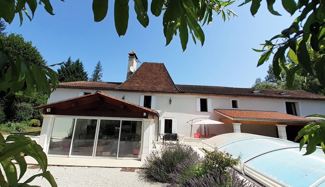 Maison D'hôtes à la Campagne Avec Piscine Jacuzzi Rivière