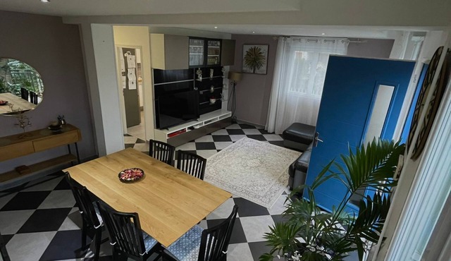 Maison de Ville Avec Grand Jardin