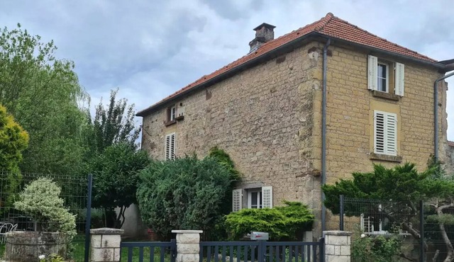 Maison D'hôte Chaleureuse Avec Wi-fi et Jardin Clos