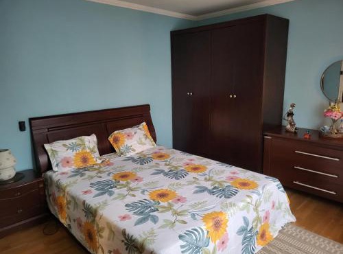 Maison d'hôte Spacieuse - 1er étage tout équipé - chambre 1 sur 2 - 1 chance sur 2 d'être tout seul