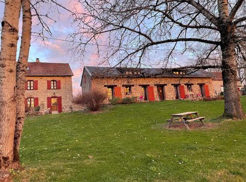 Maison d'hôtes Ourdeaux et Gite Chez Rouchon