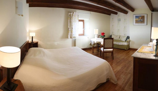 Maison d'hotes Sainte Genevieve