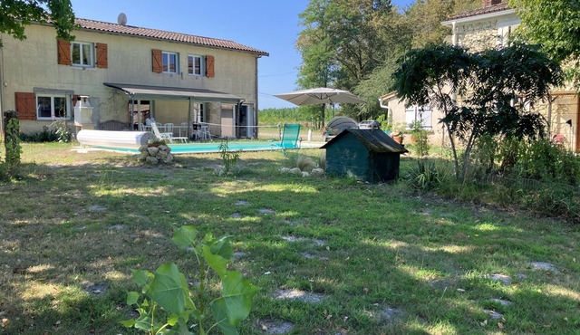 Maison Dans Airial au Milieu de la Forêt Avec Piscine 10x5 m