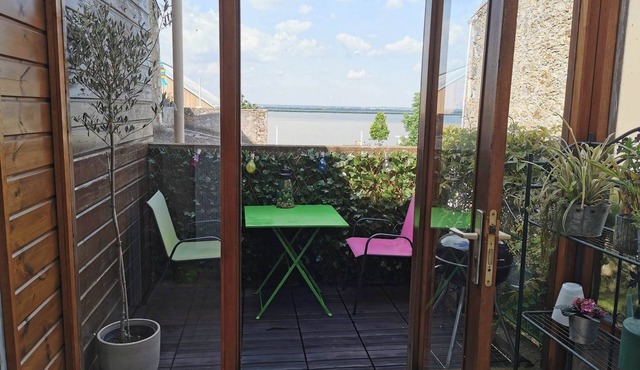 Maison Dans Charmante Bourgade