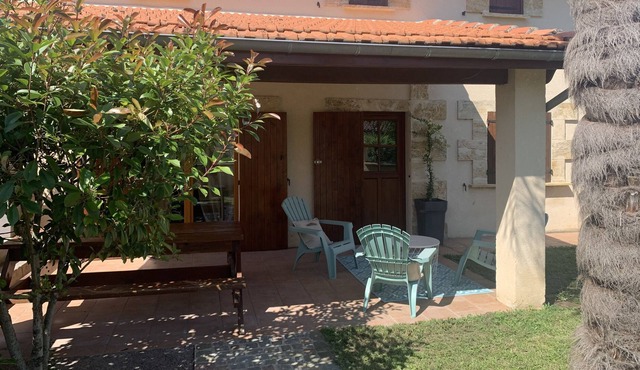 Maison Dans un Petit Village Proche des Vignobles Bordelais