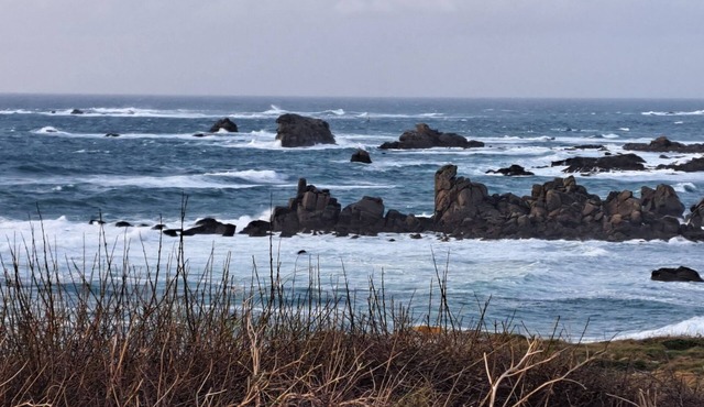 Maison Dans Impasse, vue mer D'iroise et île D'ouessant de L'étage. Proche Gr34