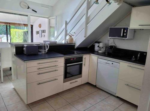 Maison dans résidence avec piscine et tennis