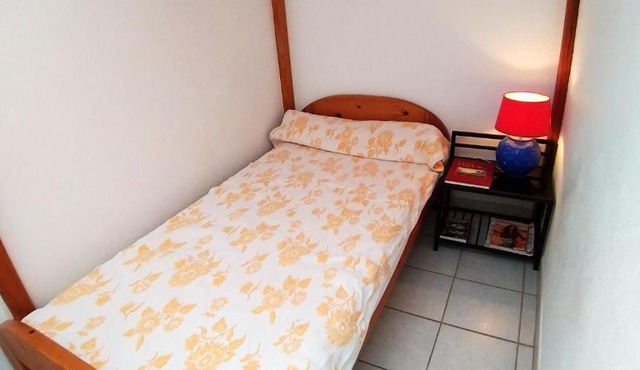 Maison de 2 chambres a La Londe les Maures a 200 m de la plage avec jardin clos