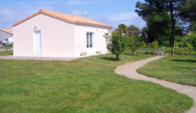 Maison de 2 chambres avec jardin clos et wifi a Les Moutiers en Retz