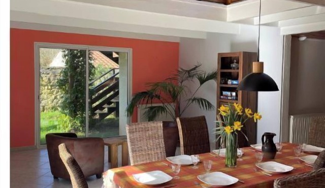 Maison de 4 Chambres Pour 10 Personnes Dont 8 Adultes