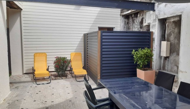 Maison de Bourg Proche de Mauleon. 8 .10 Personnes