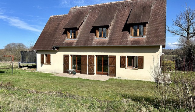 Maison de Campagne Familiale Avec un Grand Jardin à 5km des Plages Dhoulgate