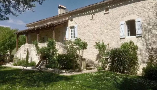 Maison de Campagne Avec Piscine non Loin de Cahors et Montcuq