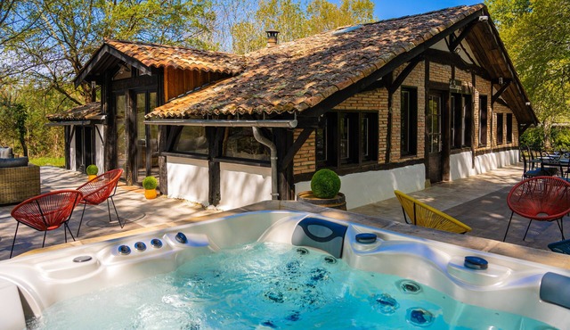 Maison de Campagne Avec Jacuzzi