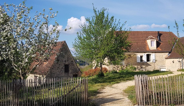 Maison de Campagne à 30 mn des Plus Beaux Sites du Périgord Noir