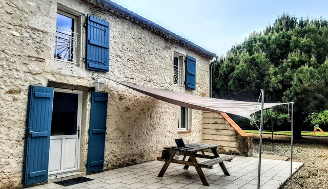 Maison de campagne à Aiguillon, Garden, Terrace, Game room, No pets allowed