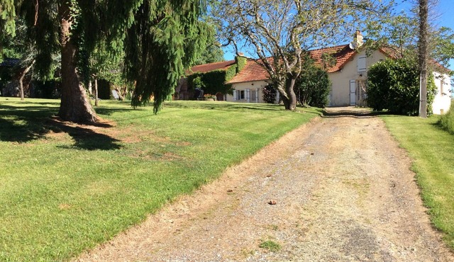 Maison de Campagne au Cœur du Périgord