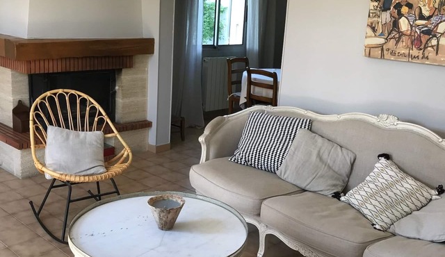 Maison de Campagne au Coeur du Village Classé de Lourmarin