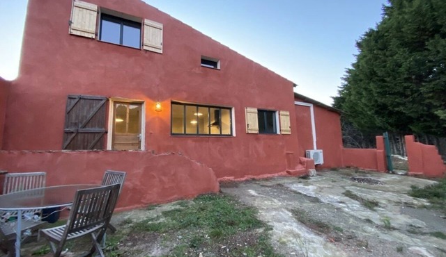 Maison de Campagne Dans un Domaine Viticole, Idéal Pour Déconnecter!