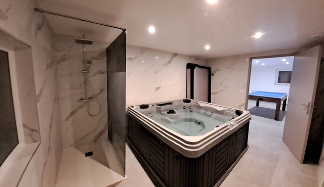 Maison de Campagne Entièrement Rénovée