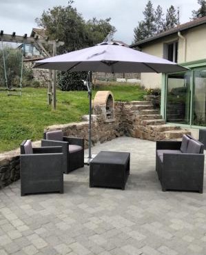 Maison de campagne dans un village de caractère